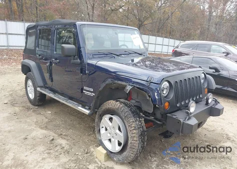 2013 Jeep Wrangler Unlimited Sport from USA, damaged, VIN 1C4BJWDG1DL517702